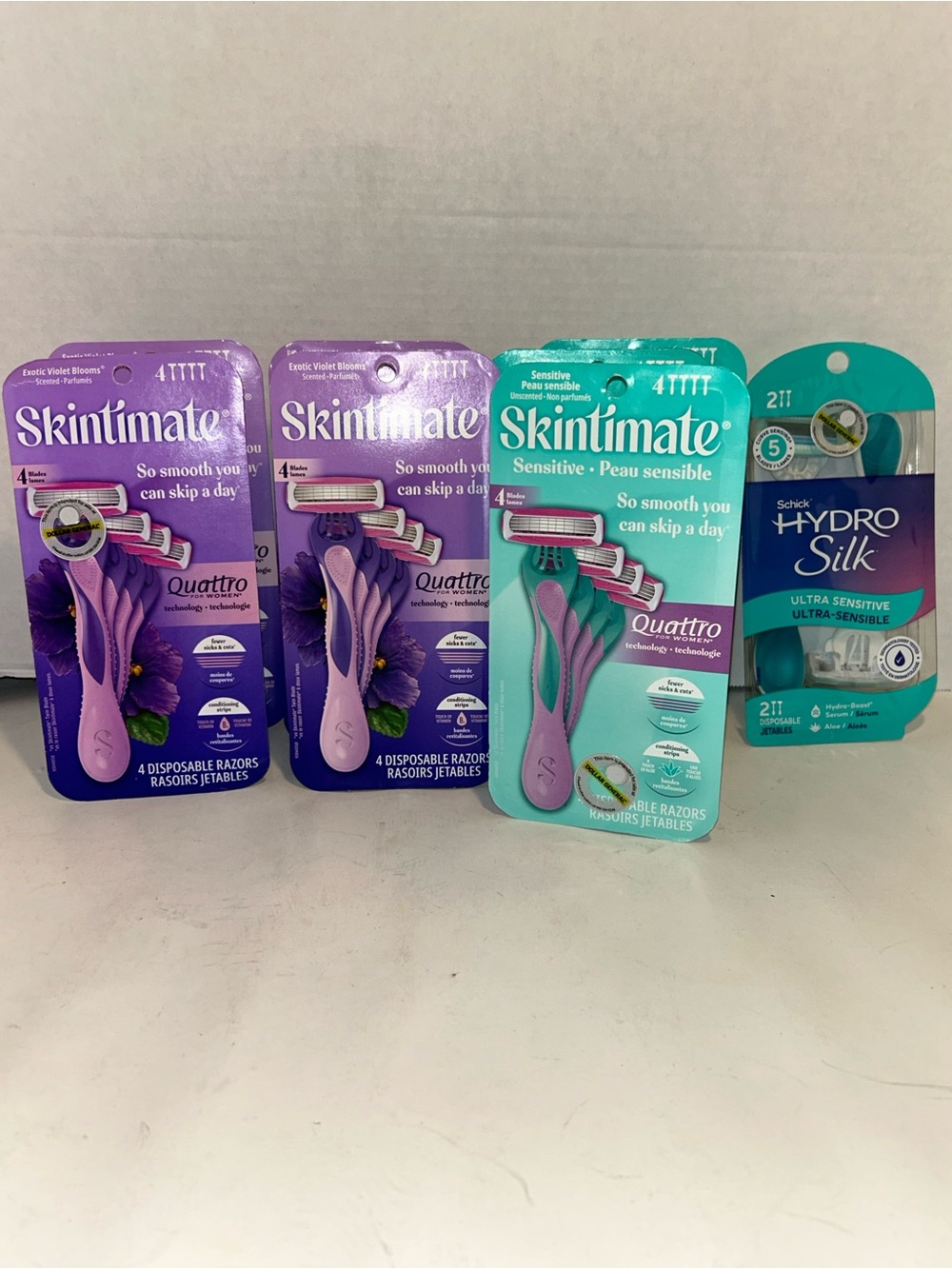 Skintimate Schick Women's Disposable Razors - Hydro Silk Bundle of 8 packs